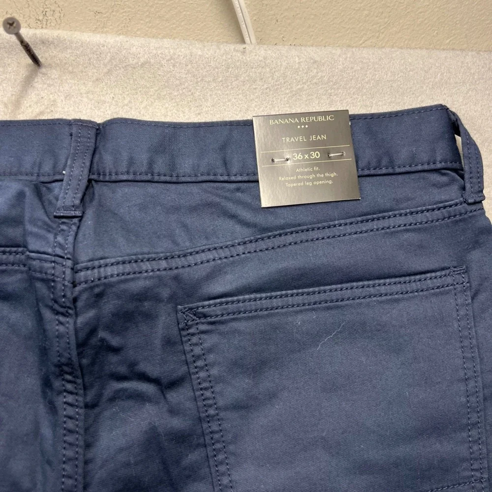 Banana Republic Travel Jean Mens 36x30 Athletic Fit Navy Blue NWT 589223-02-1